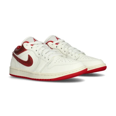 Women's Air Jordan 1 Low SE Trainers