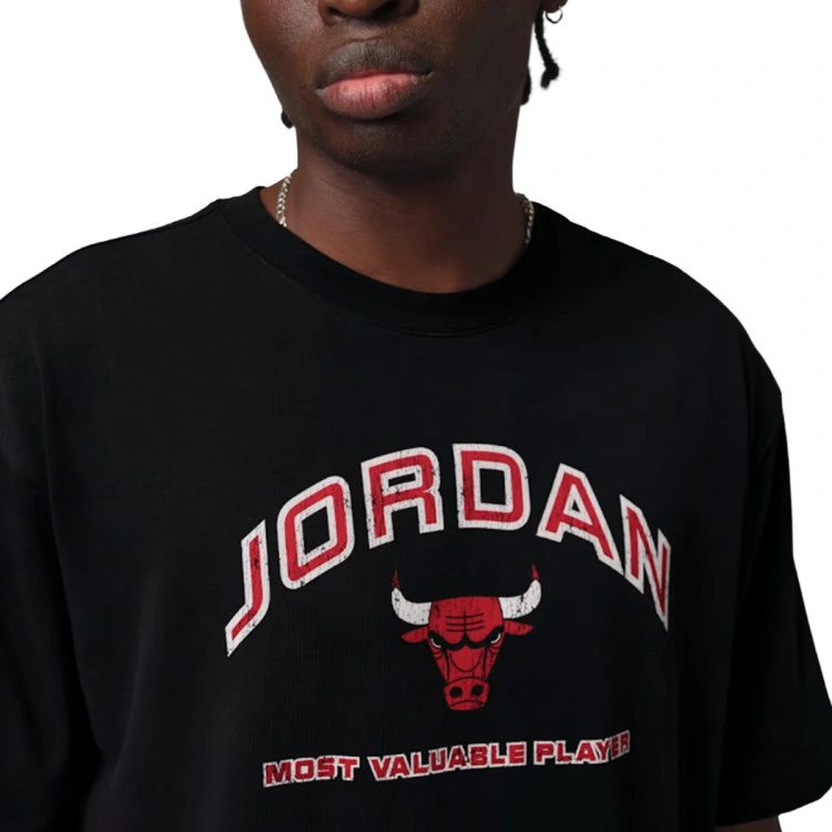 camiseta-jordan-flight-essential-boxy-gfx-crew-black-university-red-2