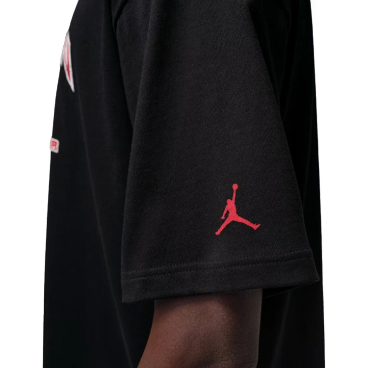 camiseta-jordan-flight-essential-boxy-gfx-crew-black-university-red-4