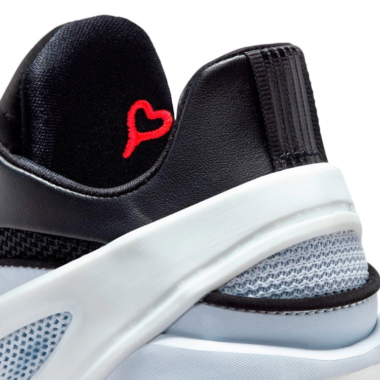 zapatillas-jordan-luka-5-nino-black-white-football-grey-psychic-blue-sail-6