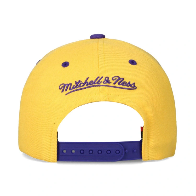 gorra-mitchell-ness-los-angeles-lakers-team-arch-classic-red-amarillo-2