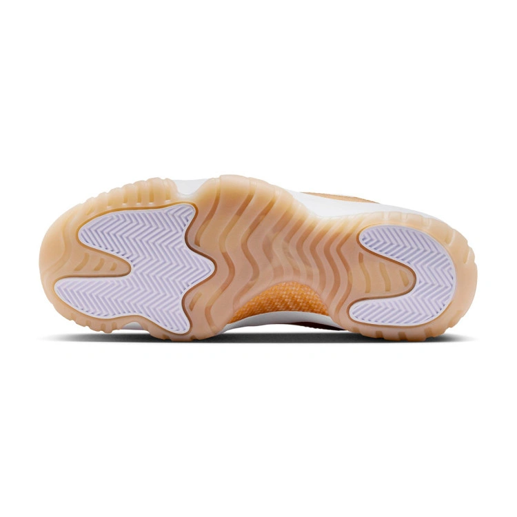 zapatilla-jordan-air-jordan-11-retro-low-mujer-white-metallic-gold-team-gold-3