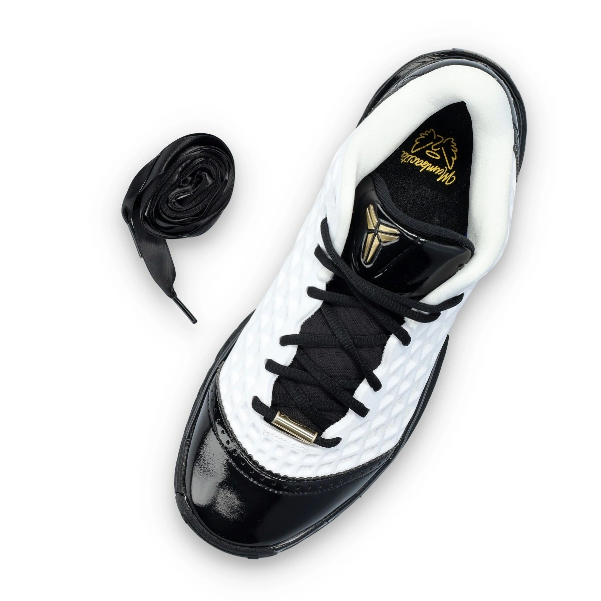 zapatillas-nike-kobe-3-low-protro-mambacita-white-metallic-gold-black-11