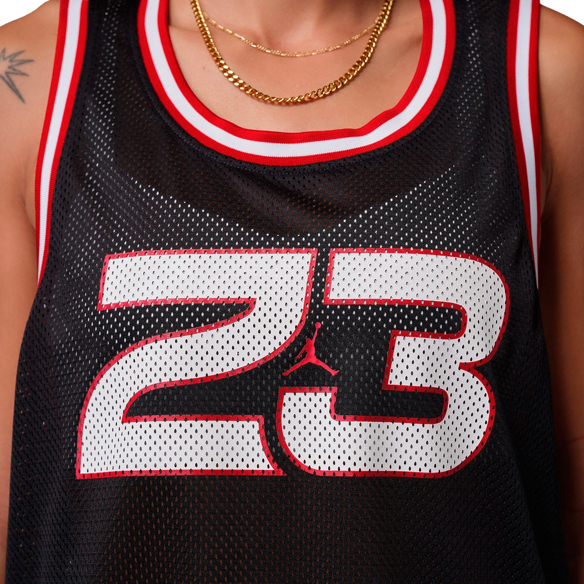 camiseta-jordan-brooklyn-jersey-tank-mujer-black-gym-red-3