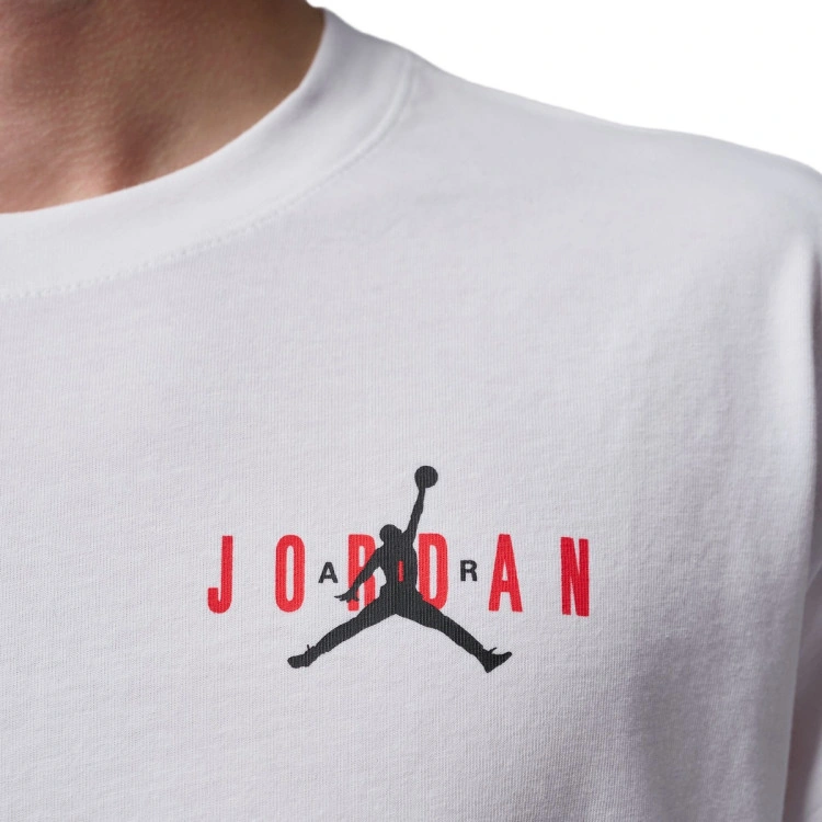 camiseta-jordan-brooklyn-varsity-gfx-crew-white-university-red-3