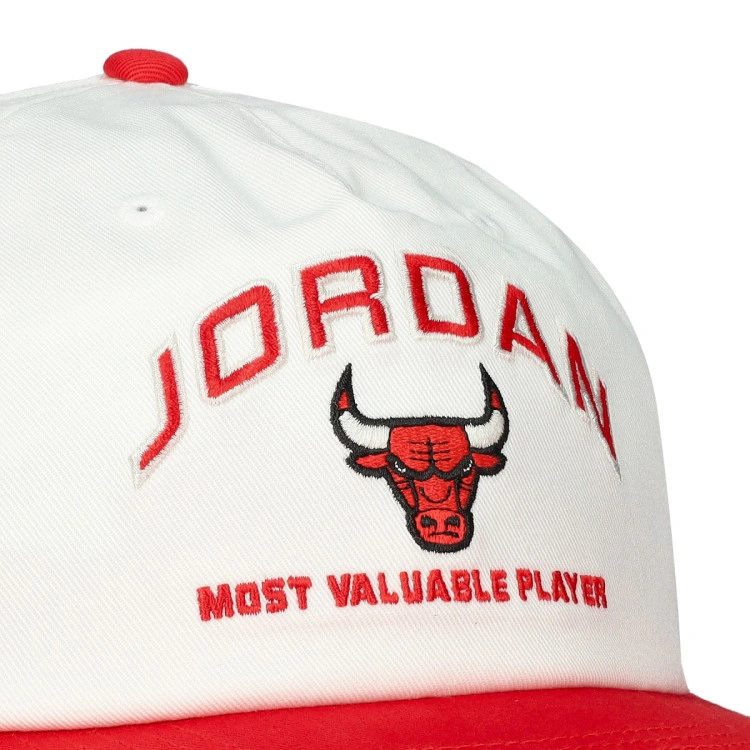 gorra-jordan-pro-unstructured-chicago-bulls-flat-bill-5pnl-white-university-red-kelly-green-university-r-3