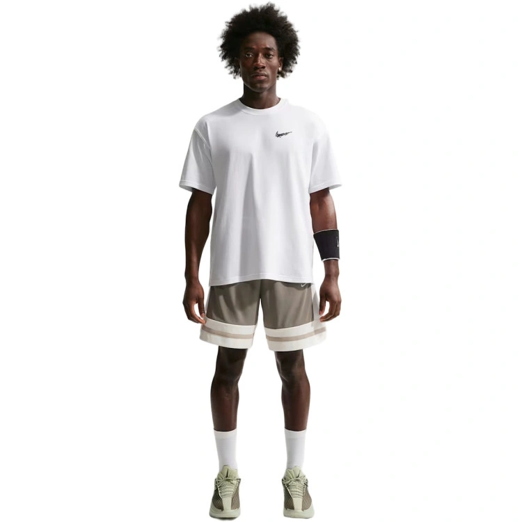 camiseta-nike-loose-oc-locker-white-3
