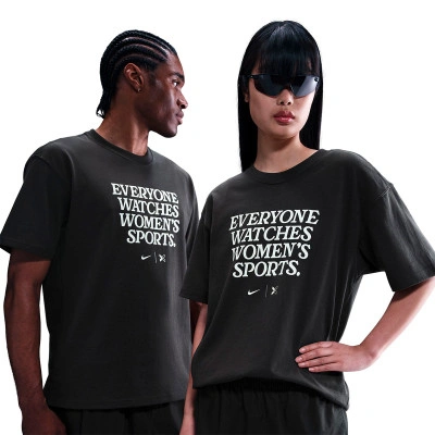 Playera Everyone Watches Women´s Sports