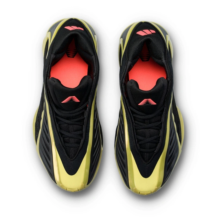 zapatillas-adidas-anthony-edwards-2-nino-core-black-gold-met.-solar-turbo-5