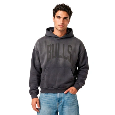 Chicago Bulls Therma-FIT Standard Issue Fleece Wash Sweatshirt