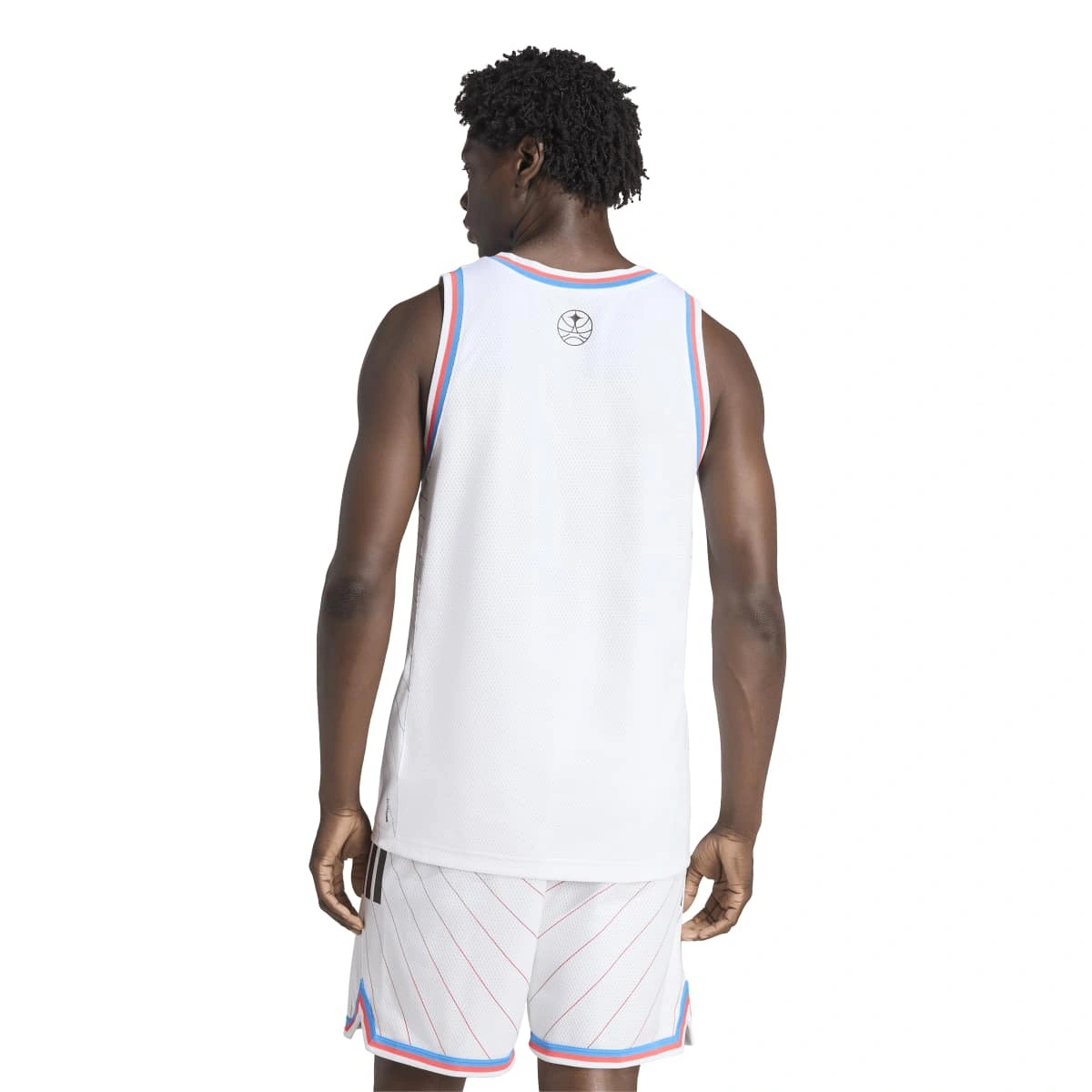 camiseta-adidas-paris-basketball-segunda-equipacion-2026-2027-white-1