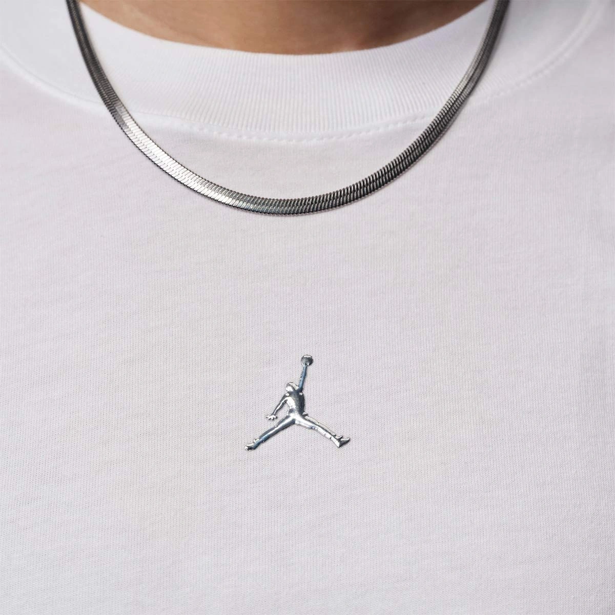 camiseta-jordan-essential-girlfriend-mujer-white-2