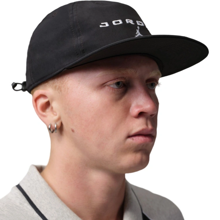 gorra-jordan-pro-unstructured-flight-essential-black-black-white-2