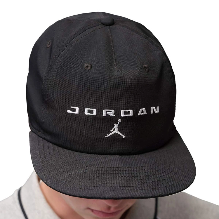 gorra-jordan-pro-unstructured-flight-essential-black-black-white-3
