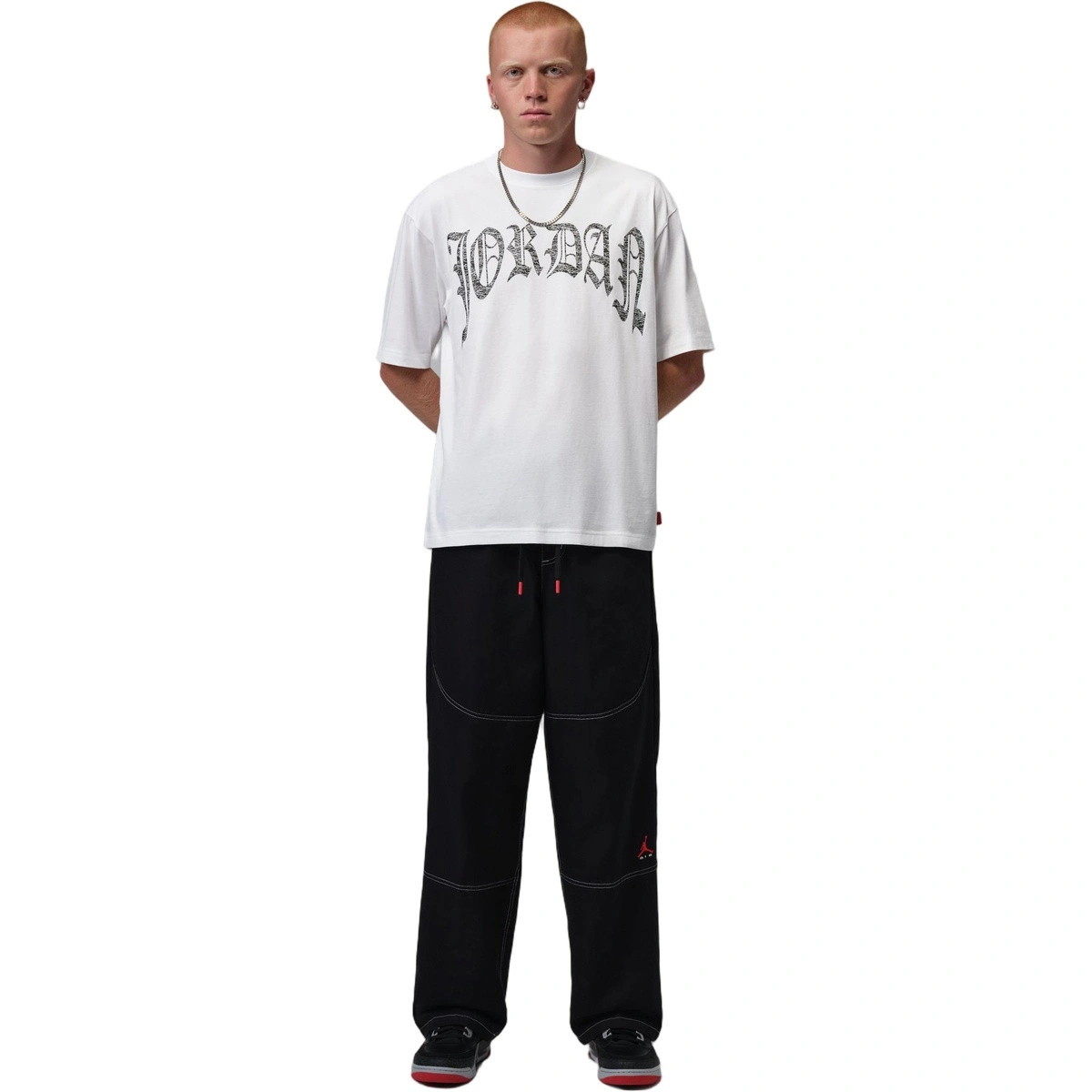 camiseta-jordan-brooklyn-gothic-85-crew-white-black-5