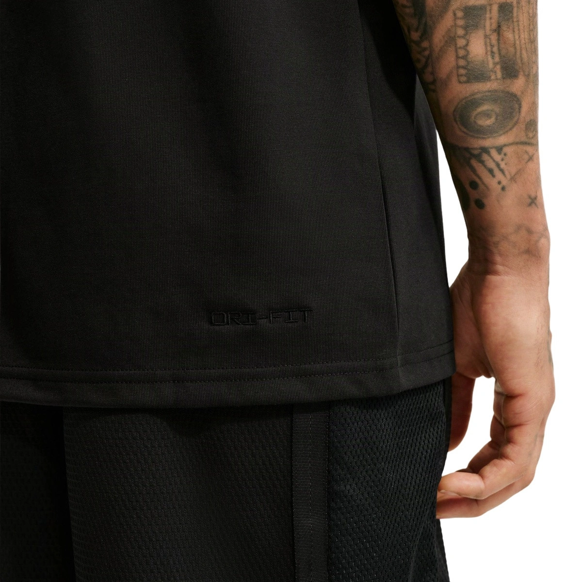 camiseta-nike-kobe-bryant-max90-essential-black-5