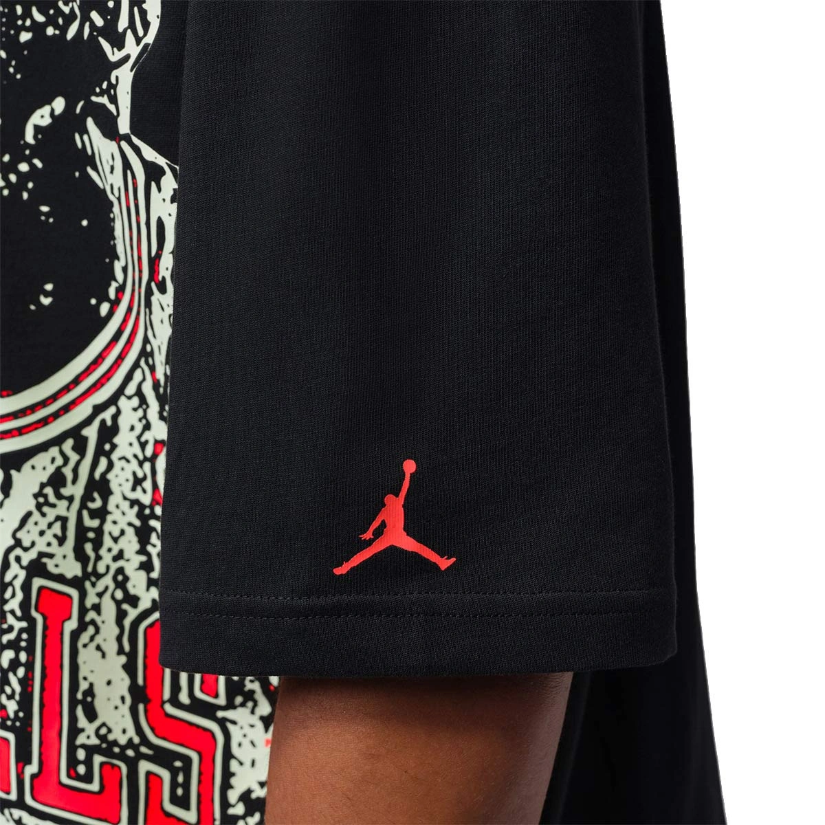 camiseta-jordan-dri-fit-sport-gfx-crew-black-volt-tint-3