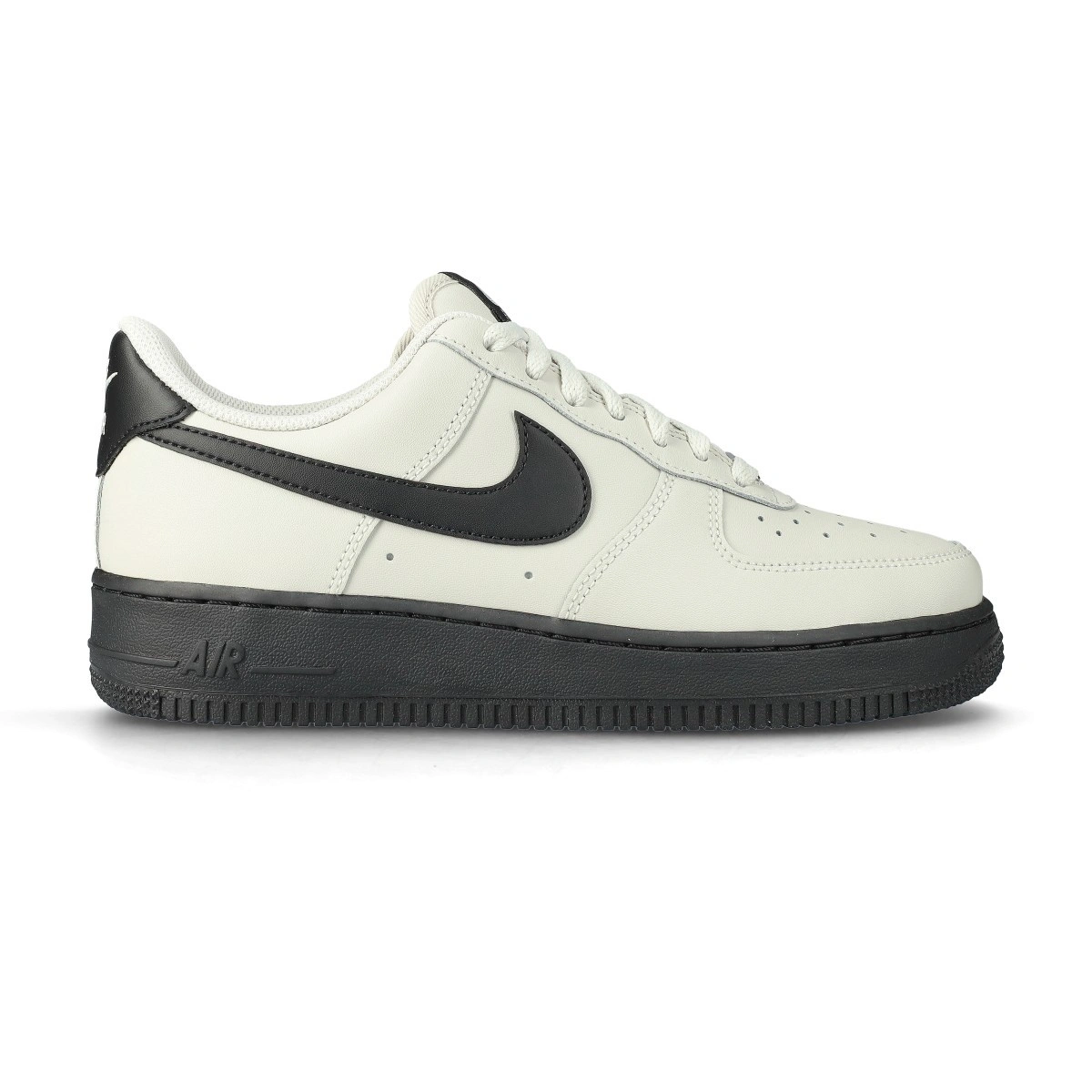 sneakers-nike-air-force1-07-gris-1