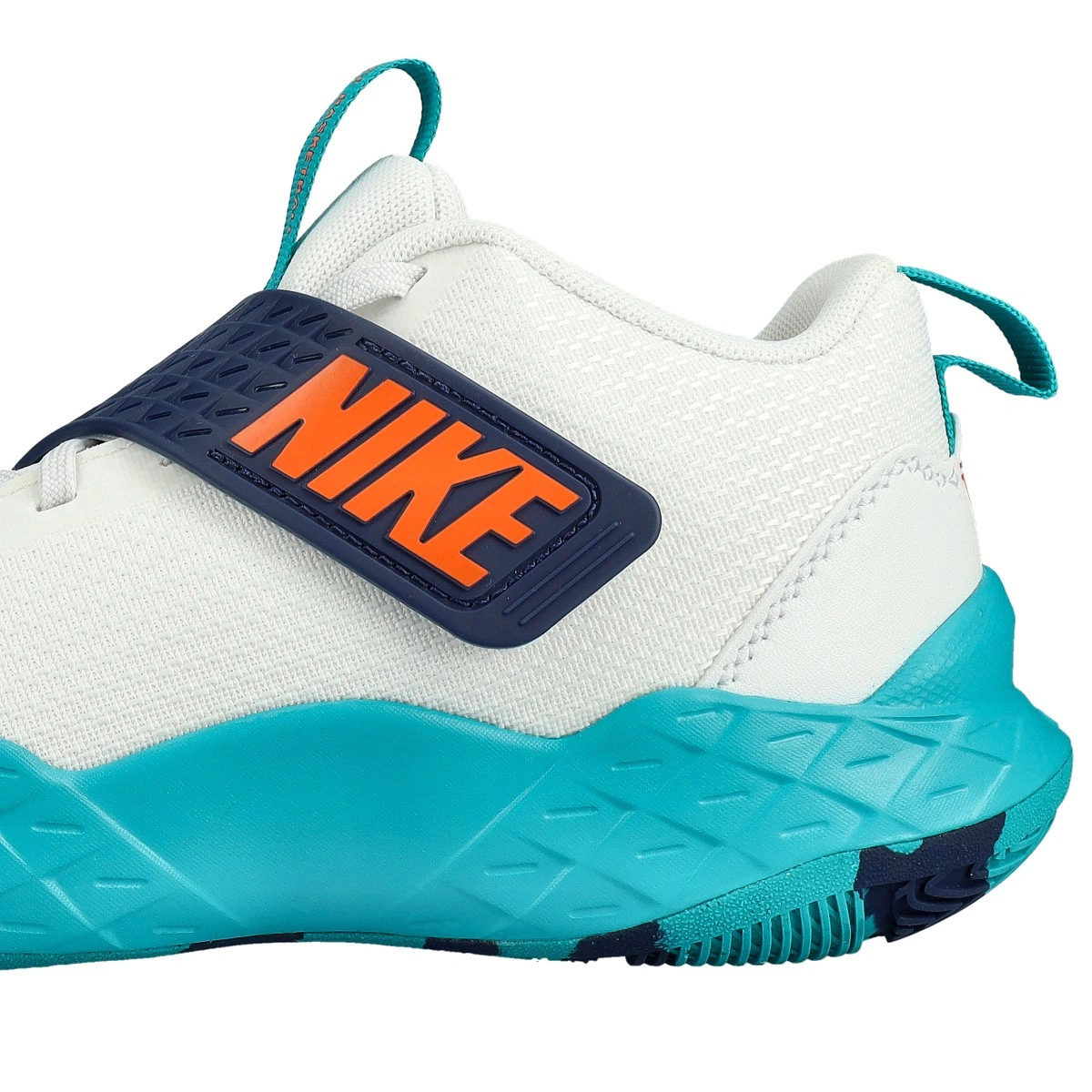 zapatillas-nike-team-hustle-d12-nino-blanco-8