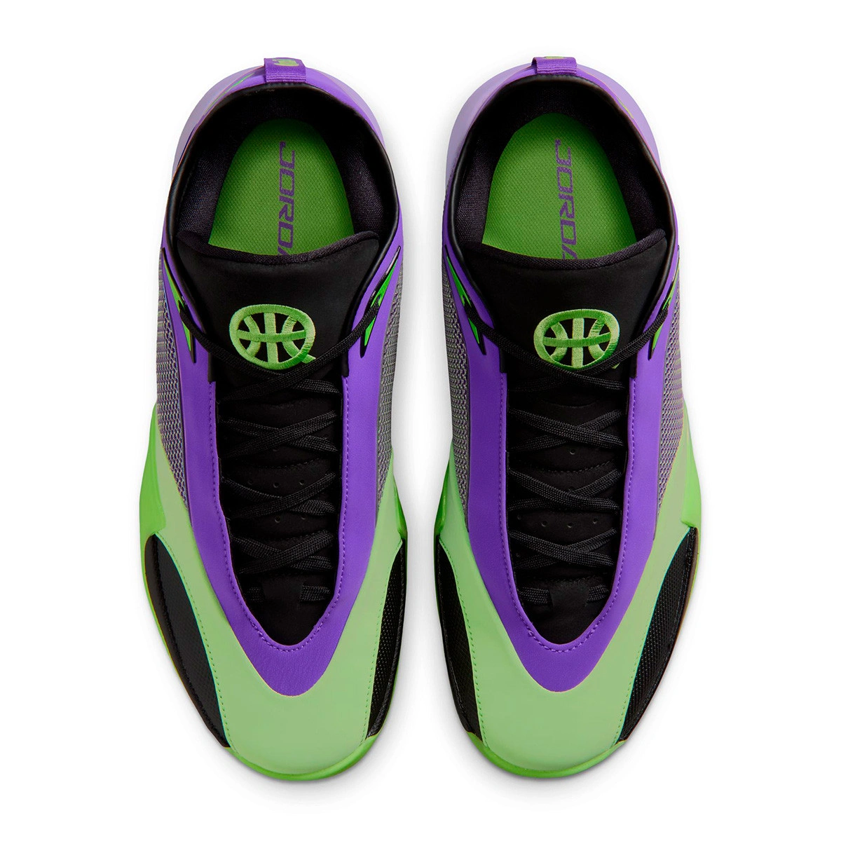 zapatillas-jordan-triangle-q54-action-grape-key-lime-black-white-5