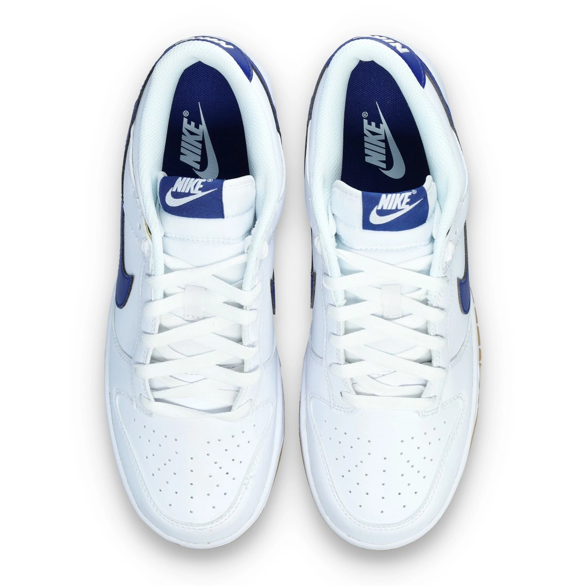sneakers-nike-dunk-low-retro-white-deep-royal-blue-gum-light-brown-4