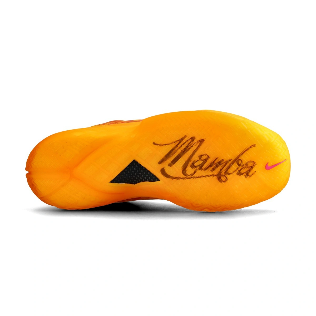 zapatillas-nike-kobe-3-low-protro-amor-eterno-naranja-3