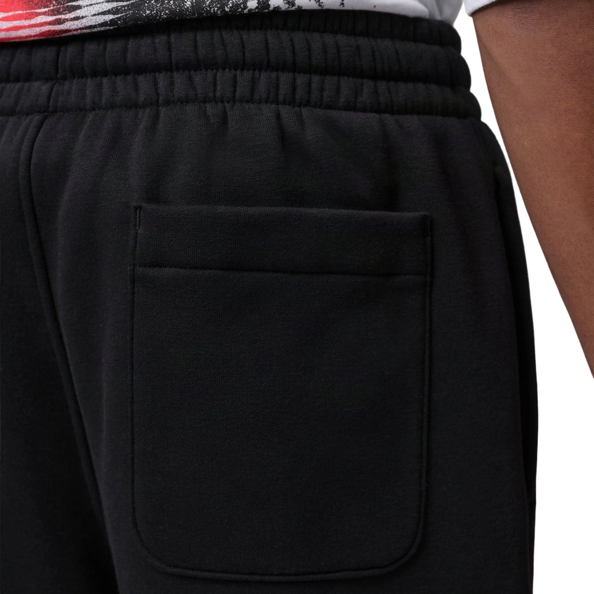 pantalon-largo-jordan-brooklyn-space-jam-fleece-open-hem-black-3