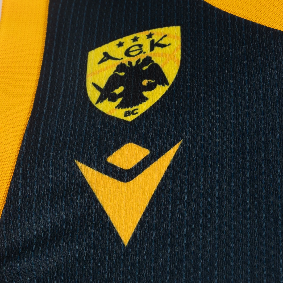camiseta-macron-aek-atenas-away-black-2