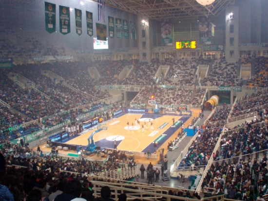 card El impresionante estadio del Panathinaikos: un icono del deporte en Atenas