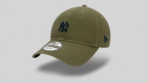Curved visor caps 