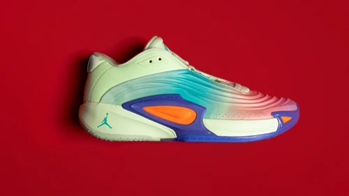 Saldos em sapatilhas de basket